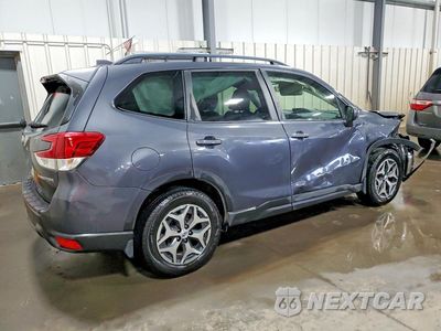 Trzecie zdjęcie samochodu z tyłu: 2020 SUBARU FORESTER PREMIUM VIN:JF2SKAJC9LH563816 - miniatura
