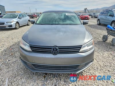 Piąte zdjęcie samochodu w środku: 2014 VOLKSWAGEN JETTA SE VIN:3VWD07AJ4EM386781 - miniatura