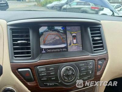 Piąte zdjęcie samochodu w środku: 2018 NISSAN PATHFINDER PLATINUM VIN:5N1DR2MN0JC620741 - miniatura