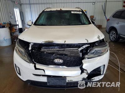 Piąte zdjęcie samochodu w środku: 2014 KIA SORENTO LX VIN:5XYKTCA61EG545534 - miniatura