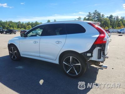Drugie zdjęcie samochodu z przodu: 2016 VOLVO XC60 T6 R-DESIGN PLATINUM VIN:YV4902RS1G2800745 - miniatura