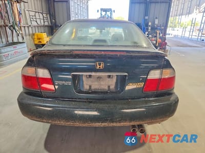 Zdjęcie 6 z 12 samochodu: 1996 HONDA ACCORD EX VIN:1HGCE6675TA016863 - miniatura