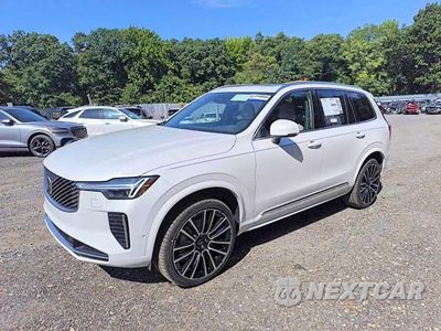 2026 VOLVO XC90 PLUS YV4062PE1T1498037 - główne zdjęcie licytacji z USA - miniatura