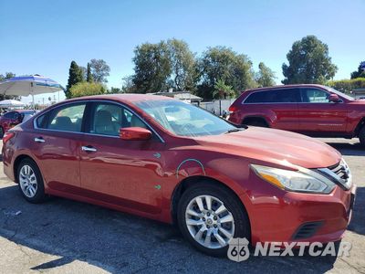 Czwarte zdjęcie samochodu z boku: 2016 NISSAN ALTIMA 2.5 S VIN:1N4AL3APXGN306330 - miniatura