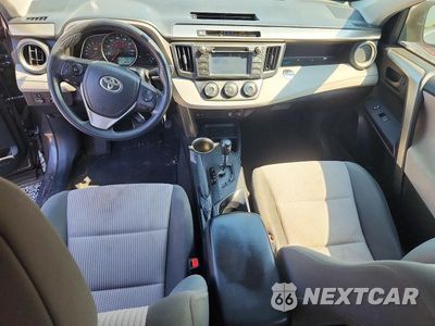 Zdjęcie 8 z 12 samochodu: 2015 TOYOTA RAV4 LE VIN:JTMBFREV6FJ046984 - miniatura
