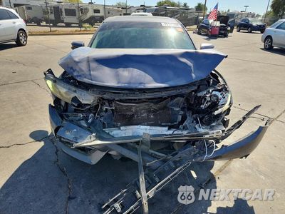 Piąte zdjęcie samochodu w środku: 2017 HONDA CIVIC EX VIN:19XFC2F73HE216994 - miniatura
