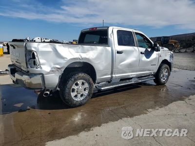 Trzecie zdjęcie samochodu z tyłu: 2026 RAM 2500 BIG HORN VIN:3C6UR5DL4TG295488 - miniatura