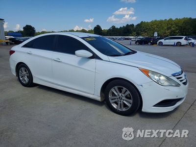Czwarte zdjęcie samochodu z boku: 2014 HYUNDAI SONATA VIN:5NPEB4AC7EH866563 - miniatura