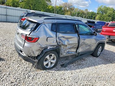 Trzecie zdjęcie samochodu z tyłu: 2020 JEEP COMPASS LATITUDE VIN:3C4NJDBB1LT174854 - miniatura