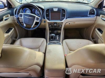 Zdjęcie 8 z 12 samochodu: 2012 CHRYSLER 300 LIMITED VIN:2C3CCACG2CH212633 - miniatura