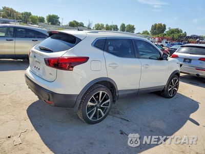 Trzecie zdjęcie samochodu z tyłu: 2018 NISSAN ROGUE SPORT SL VIN:JN1BJ1CP9JW160156 - miniatura