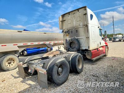 Trzecie zdjęcie samochodu z tyłu: 2011 FREIGHTLINER CASCADIA SEMI TRUCK VIN:1FUJGLDR6BSAS0928 - miniatura