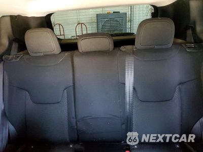 Zdjęcie 10 z 13 samochodu: 2020 JEEP RENEGADE LATITUDE VIN:ZACNJABB6LPL63745 - miniatura
