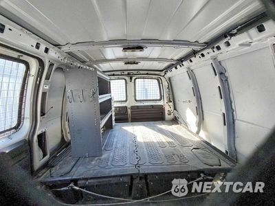 Zdjęcie 10 z 13 samochodu: 2020 CHEVROLET EXPRESS G2500 LT VIN:1GCWGAFP7L1258210 - miniatura
