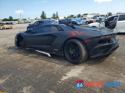 Drugie zdjęcie samochodu z przodu: 2018 LAMBORGHINI AVENTADOR S VIN:ZHWUG4ZD5JLA06879 - miniatura