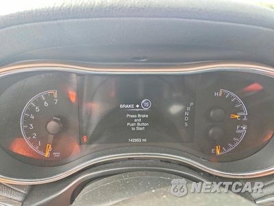 Zdjęcie 9 z 13 samochodu: 2015 JEEP GRAND CHEROKEE OVERLAND VIN:1C4RJFCG8FC741858 - miniatura