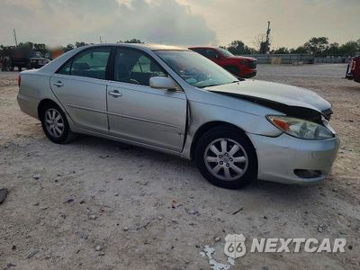 Czwarte zdjęcie samochodu z boku: 2002 TOYOTA CAMRY XLE VIN:JTDBE30K820076050 - miniatura