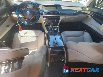 Zdjęcie 8 z 12 samochodu: 2012 BMW 750 LI VIN:WBAKB8C59CC963309 - miniatura