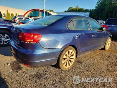 Trzecie zdjęcie samochodu z tyłu: 2012 VOLKSWAGEN JETTA SE VIN:3VWDX7AJ1CM451899 - miniatura