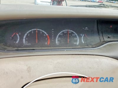 Zdjęcie 9 z 12 samochodu: 2000 TOYOTA AVALON XLS VIN:4T1BF28B0YU038742 - miniatura