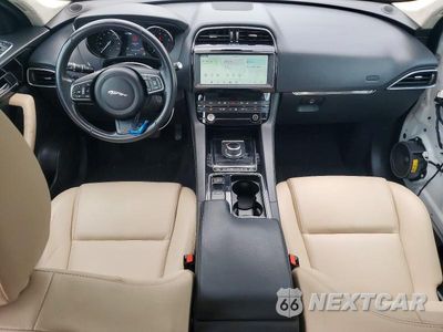 Zdjęcie 8 z 13 samochodu: 2020 JAGUAR F-PACE PREMIUM VIN:SADCJ2FX0LA656535 - miniatura