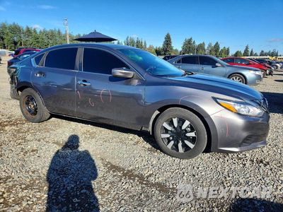 Czwarte zdjęcie samochodu z boku: 2016 NISSAN ALTIMA 2.5 S VIN:1N4AL3APXGN347623 - miniatura