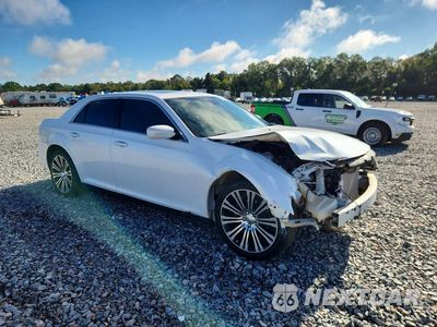 Czwarte zdjęcie samochodu z boku: 2013 CHRYSLER 300 300S V6 VIN:2C3CCABG9DH743203 - miniatura