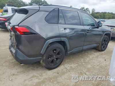 Trzecie zdjęcie samochodu z tyłu: 2019 TOYOTA RAV4 XLE VIN:2T3W1RFV3KW012074 - miniatura
