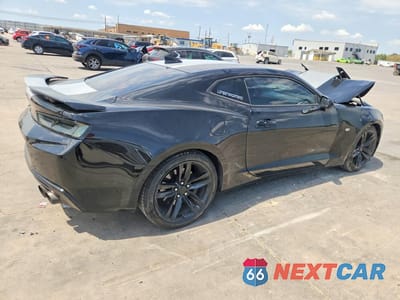 Trzecie zdjęcie samochodu z tyłu: 2016 CHEVROLET CAMARO SS VIN:1G1FH1R75G0131601 - miniatura