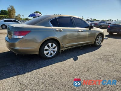 Trzecie zdjęcie samochodu z tyłu: 2008 HONDA ACCORD EX VIN:1HGCP267X8A113924 - miniatura