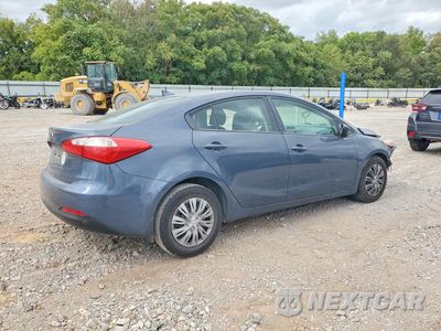 Trzecie zdjęcie samochodu z tyłu: 2016 KIA FORTE LX VIN:KNAFK4A68G5566478 - miniatura