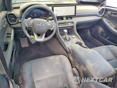 Zdjęcie 8 z 12 samochodu: 2026 LEXUS IS 350 F SPORT DESIGN VIN:JTHBZ1B25T5097429 - miniatura