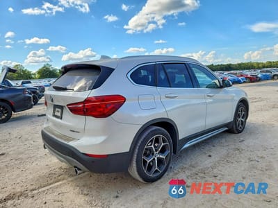 Trzecie zdjęcie samochodu z tyłu: 2019 BMW X1 SDRIVE28I VIN:WBXHU7C52K3H45072 - miniatura