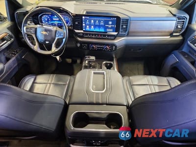 Zdjęcie 8 z 12 samochodu: 2022 CHEVROLET SILVERADO K1500 HIGH COUNTRY VIN:1GCUDJED3NZ546608 - miniatura