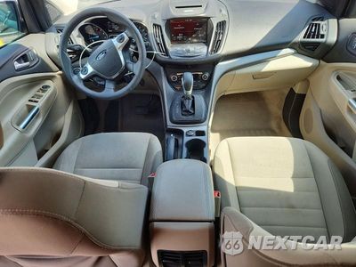 Zdjęcie 8 z 13 samochodu: 2015 FORD ESCAPE SE VIN:1FMCU9G95FUA78362 - miniatura