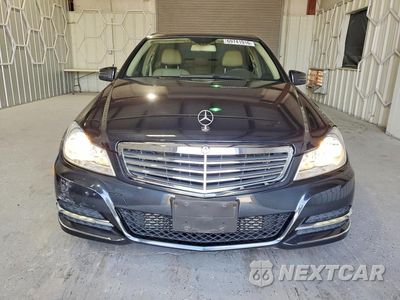 Piąte zdjęcie samochodu w środku: 2014 MERCEDES-BENZ C 250 VIN:WDDGF4HB5ER308011 - miniatura