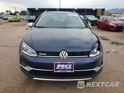 Piąte zdjęcie samochodu w środku: 2017 VOLKSWAGEN GOLF ALLTRACK S VIN:3VWH17AU3HM515428 - miniatura