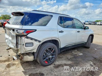 Trzecie zdjęcie samochodu z tyłu: 2020 CHEVROLET TRAVERSE PREMIER VIN:1GNEVKKW7LJ268943 - miniatura