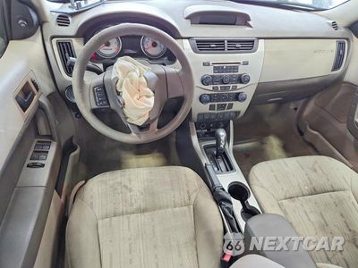 Zdjęcie 8 z 12 samochodu: 2010 FORD FOCUS SE VIN:1FAHP3FN7AW251704 - miniatura