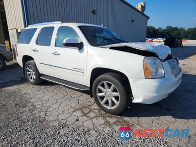 Czwarte zdjęcie samochodu z boku: 2009 GMC YUKON DENALI VIN:1GKFK03219J123836 - miniatura