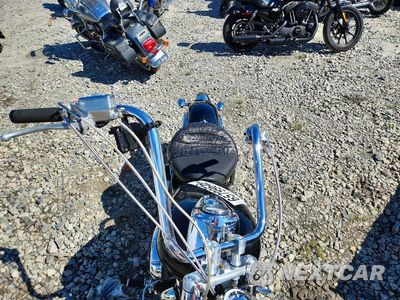 Piąte zdjęcie samochodu w środku: 2002 HONDA VT750 CDC VIN:JH2RC44612K621444 - miniatura