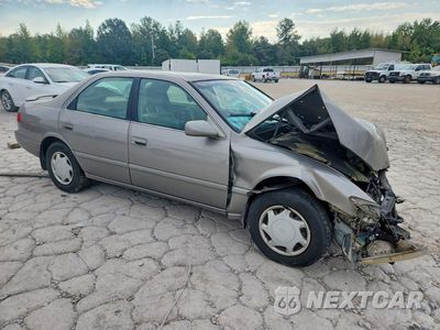 Czwarte zdjęcie samochodu z boku: 2000 TOYOTA CAMRY CE VIN:4T1BG22K2YU013072 - miniatura