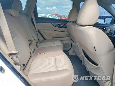 Zdjęcie 11 z 14 samochodu: 2017 NISSAN ROGUE SV VIN:KNMAT2MV0HP517718 - miniatura