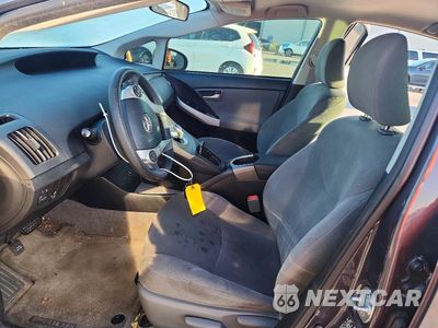 Zdjęcie 7 z 12 samochodu: 2014 TOYOTA PRIUS TWO VIN:JTDKN3DU2E1819585 - miniatura