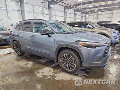 Czwarte zdjęcie samochodu z boku: 2026 TOYOTA COROLLA CROSS XLE VIN:7MUDAABG8TV154218 - miniatura