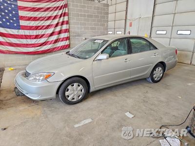 2002 TOYOTA CAMRY LE 4T1BE30K72U087349 - główne zdjęcie licytacji z USA - miniatura