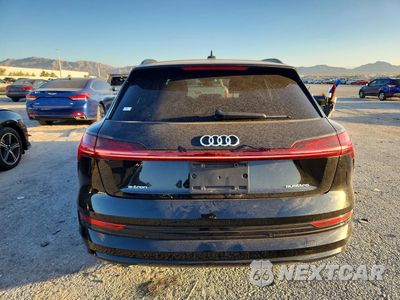Zdjęcie 6 z 13 samochodu: 2021 AUDI E-TRON PREMIUM PLUS VIN:WA1LAAGE5MB036983 - miniatura