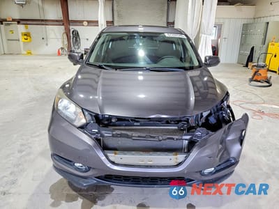 Piąte zdjęcie samochodu w środku: 2018 HONDA HR-V EX VIN:3CZRU6H59JM723305 - miniatura