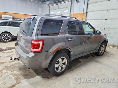 Trzecie zdjęcie samochodu z tyłu: 2009 FORD ESCAPE XLT VIN:1FMCU03G89KB02525 - miniatura