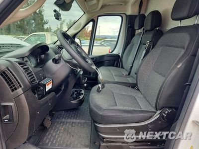 Zdjęcie 7 z 12 samochodu: 2024 RAM PROMASTER 2500 2500 HIGH VIN:3C6LRVDG3RE122337 - miniatura